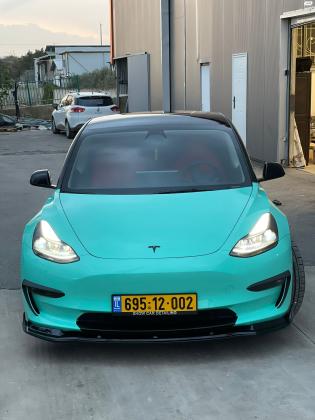 טסלה מודל 3 (2021)