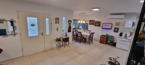 שפרינצק 2 (גיל עמל)