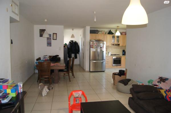 מגורי חיים כהן 4 (נאות שקד)