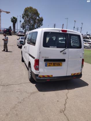 ניסאן NV200 (2017)