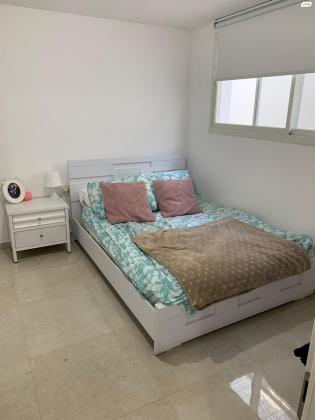 חנה רובינא 11 (ברנע ב)