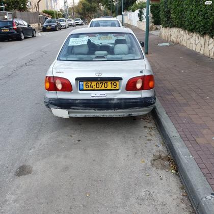 טויוטה קורולה (1998)