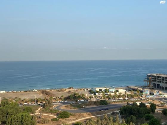 נעמי שמר 9 (מתחם קוממיות)