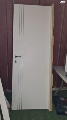 דלת פנים מסוג nova, יש