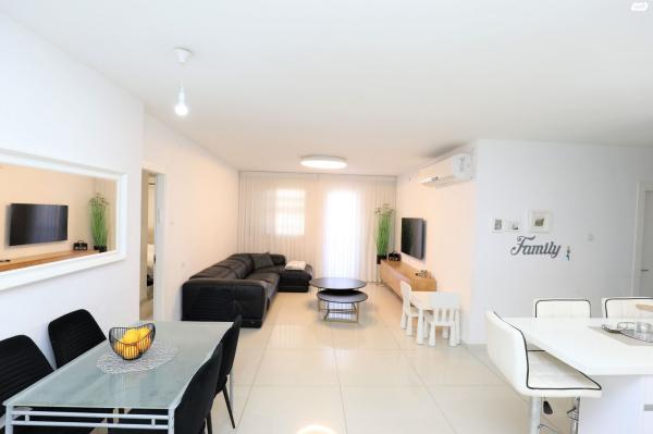 חרצית 5 (גבעת האירוסים)