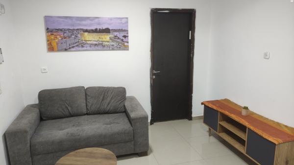 המעפילים 12 (שכונה ג)