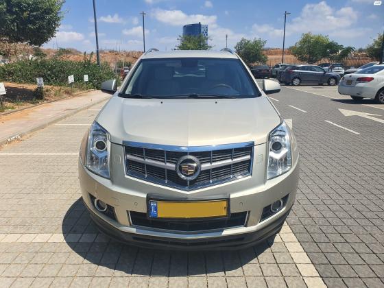 קאדילק SRX (2012)