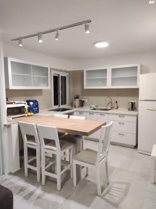 יצחק רגר 136 (שכונה ד)