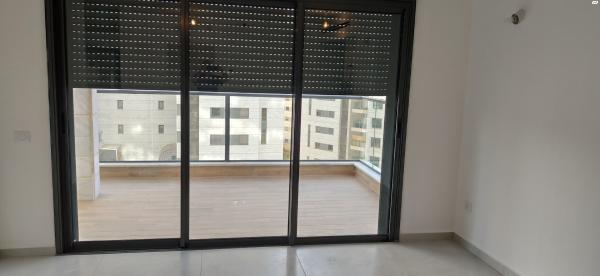 פרופ' אפרים קציר 24 (רחובות המדע)
