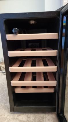 למכירה מקרר יין איכותי