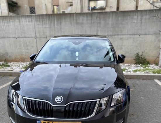 סקודה אוקטביה (2019)