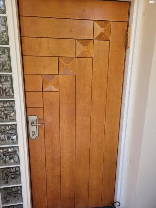 דלת חוץ פלדלת של רב בריח