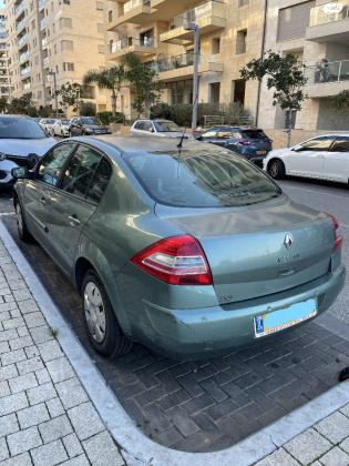 רנו מגאן דור 2 (2004-2010) (2009)