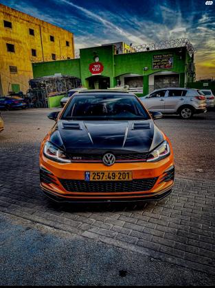 פולקסווגן גולף GTI (2017)