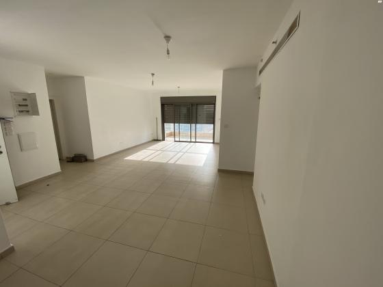 משה שמיר 3 (נווה גן)