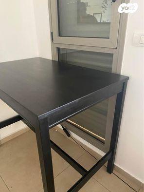 שולחן בר של איקאה במצב