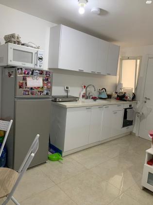 חנה רובינא 11 (ברנע ב)