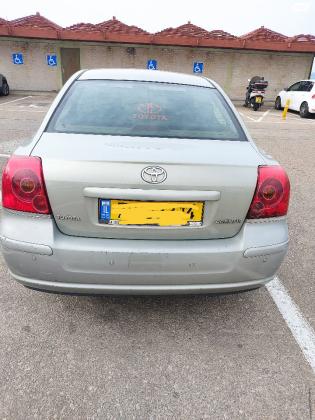 טויוטה אוונסיס (2006)