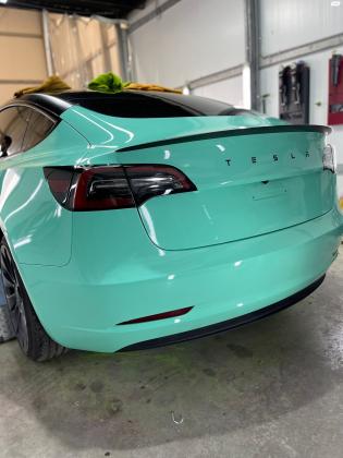 טסלה מודל 3 (2021)