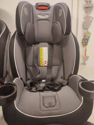 כיסא בטיחות GRACO Slimfit במצב