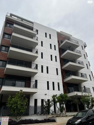 בן יהודה 16 (מרכז)