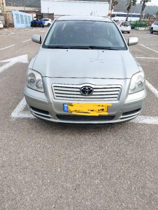 טויוטה אוונסיס (2006)