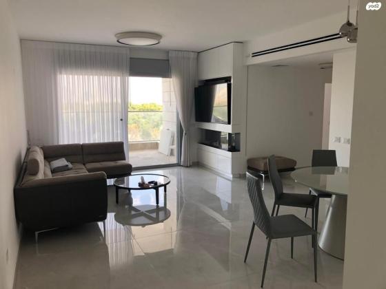 מרדכי בנטוב 10 (תל כביר)