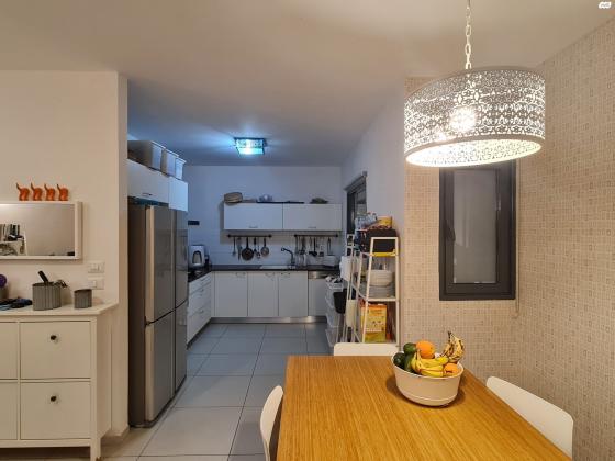 חושן 9 (וילה דורי)