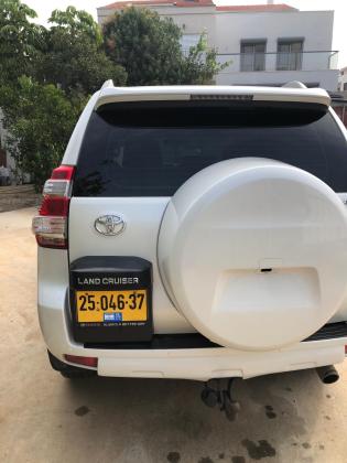 טויוטה לנד קרוזר קצר (2016)