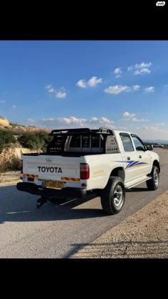 טויוטה היילקס 4X4 (2005)