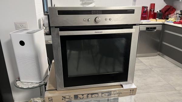 תנור בנוי של קונסטרוקטה