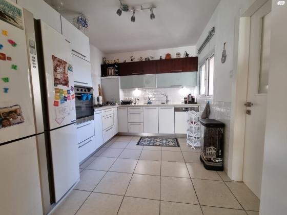 דוד רזיאל 4 (רמת הדר)