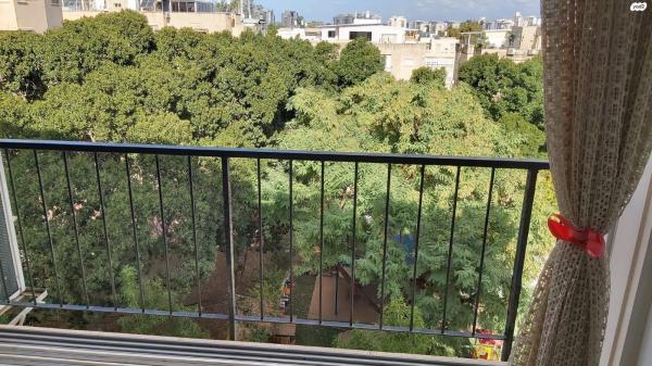 היבנר 48 (כפר גנים א)