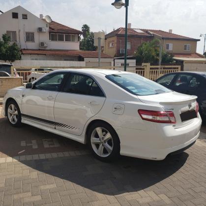 טויוטה קאמרי (2011)