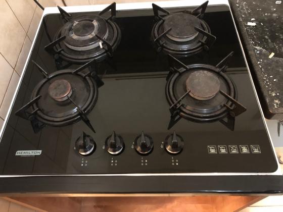 מעמד לכיריים ולתנור כולל מגירה