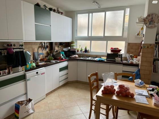 ארלוזורוב 23