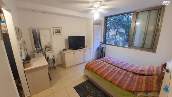 בלום לאון 6 (רמת הדר)