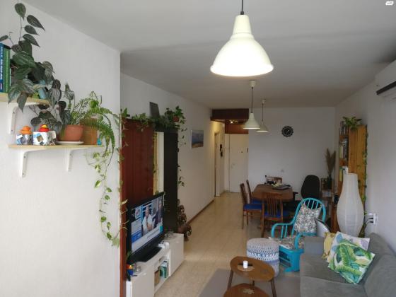 השקדים 12 (מרכז העיר)