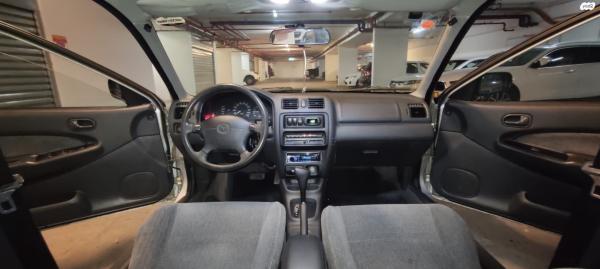 מאזדה 323 לאנטיס (1998)