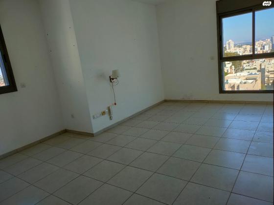 אהרון אייזנברג 3 (אייזנברג;אהרוני)