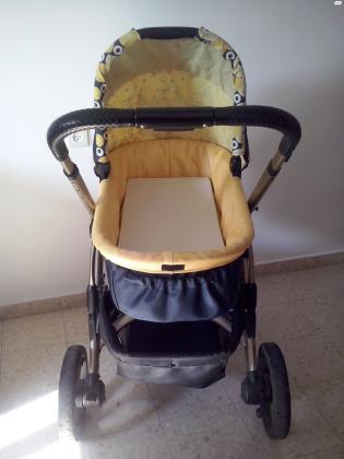 עגלה של דוקטור בייבי כולל טיולון ואמבטיה