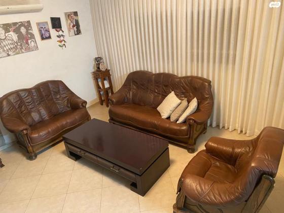 סלון איטלקי מעור אמיתי ובשילוב עץ