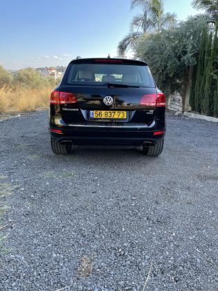 פולקסווגן טוארג (2011)