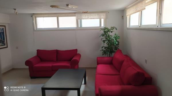 יפה לייב 14 (קרית קריניצי)