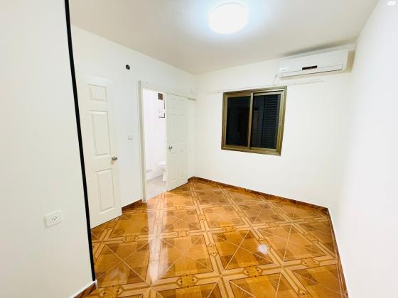 אבא אחימאיר 9 (קריית מנחם בגין)