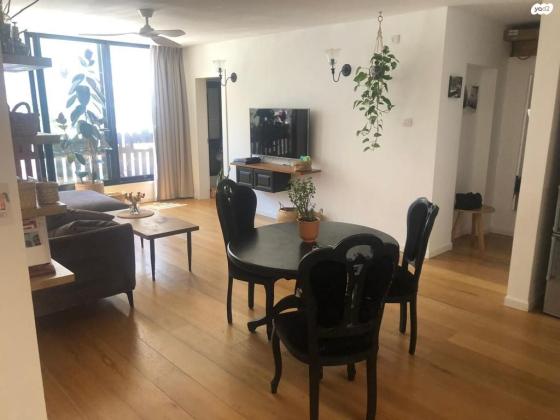 יאיר שטרן 10 (רובע א)