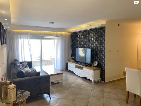 הארבעה 40 (פסגת זאב מרכז)