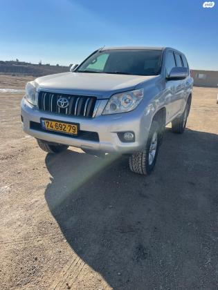 טויוטה לנד קרוזר ארוך (2012)