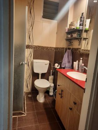 החצב 18 (שלום)