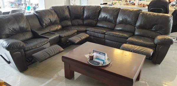 סלון פינתי איכותי, מעור איטלקי